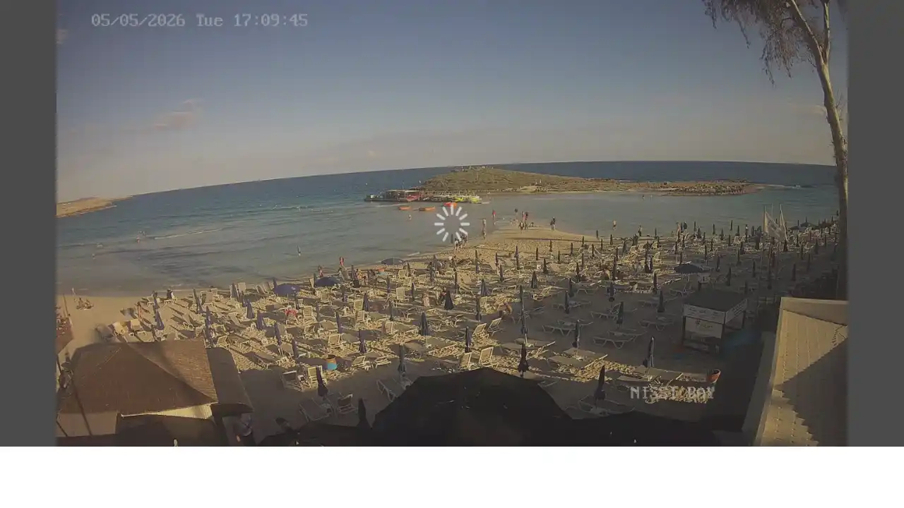 Webcam snapshot from :city — May 5, 2026 16:00