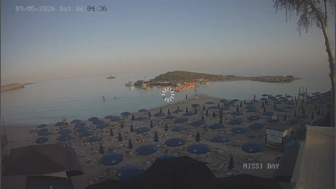 Webcam snapshot from :city — May 9, 2026 16:00