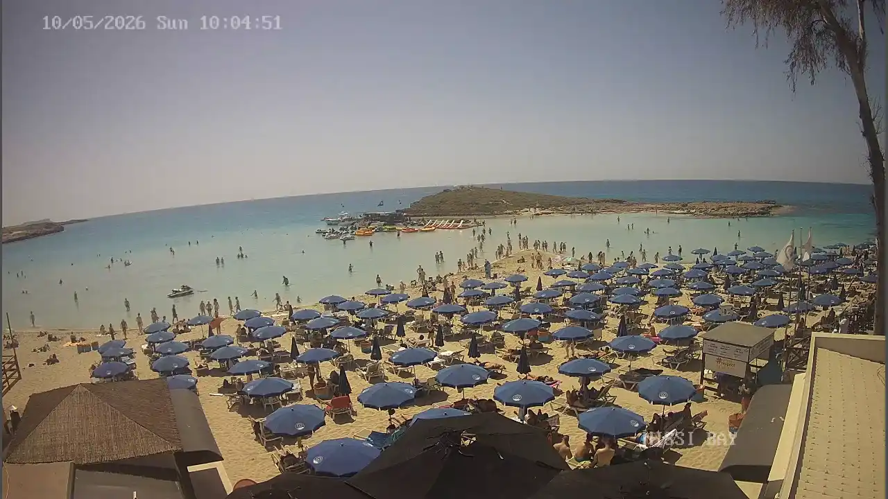 Webcam snapshot from :city — May 10, 2026 08:00