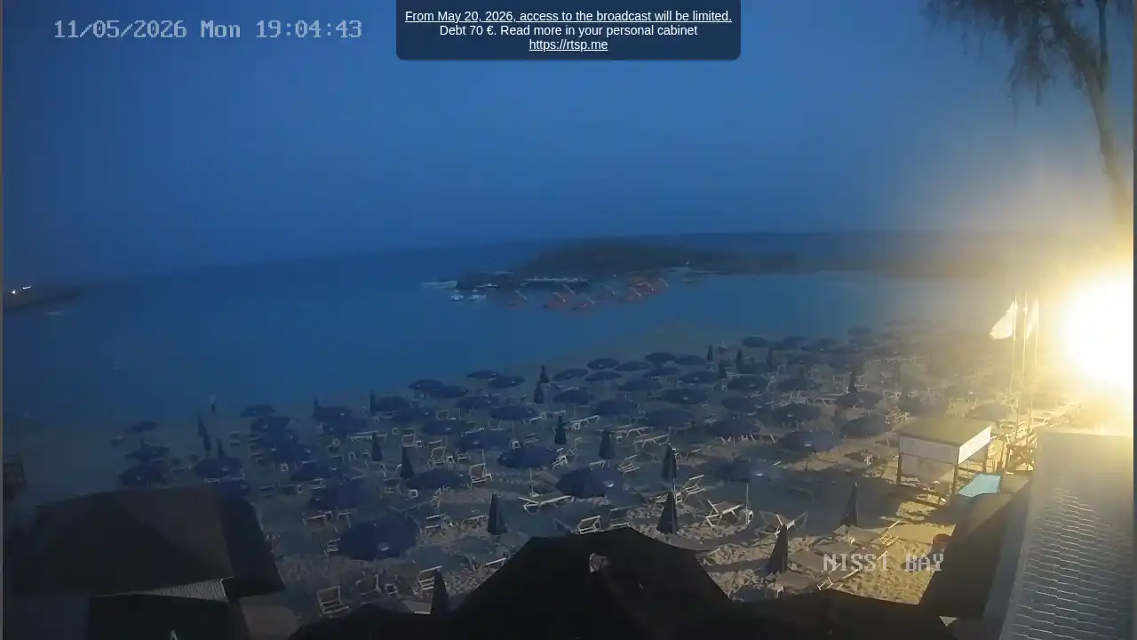 Webcam snapshot from :city — May 11, 2026 17:00