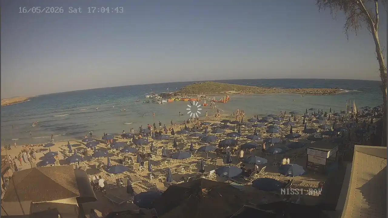 Webcam snapshot from :city — May 16, 2026 15:00