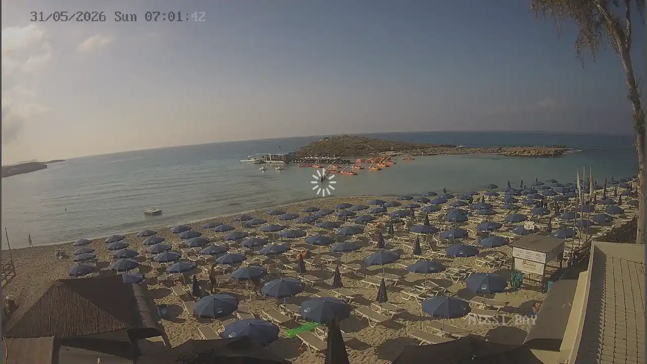 Webcam snapshot from :city — May 31, 2026 05:00