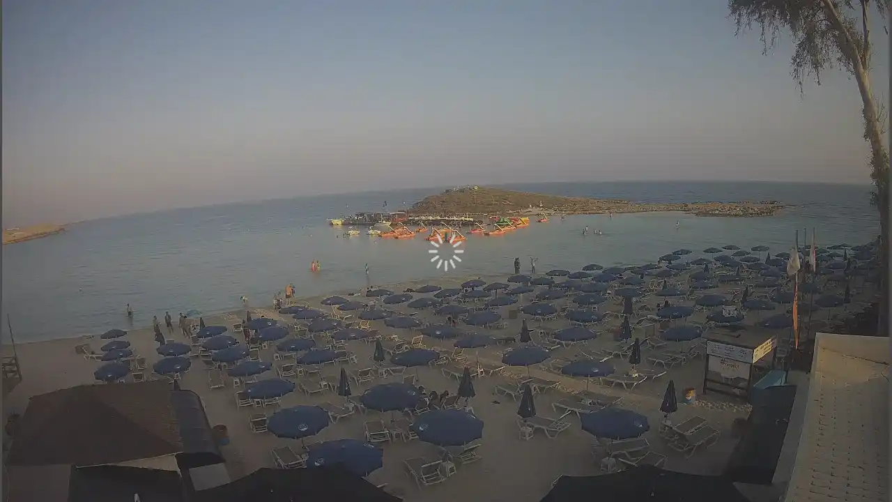 Webcam snapshot from :city — June 8, 2026 16:00