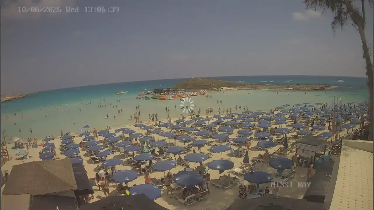 Webcam snapshot from :city — June 10, 2026 12:00