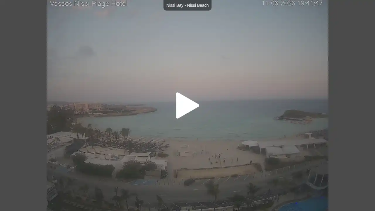 Webcam snapshot from :city — June 11, 2026 17:00