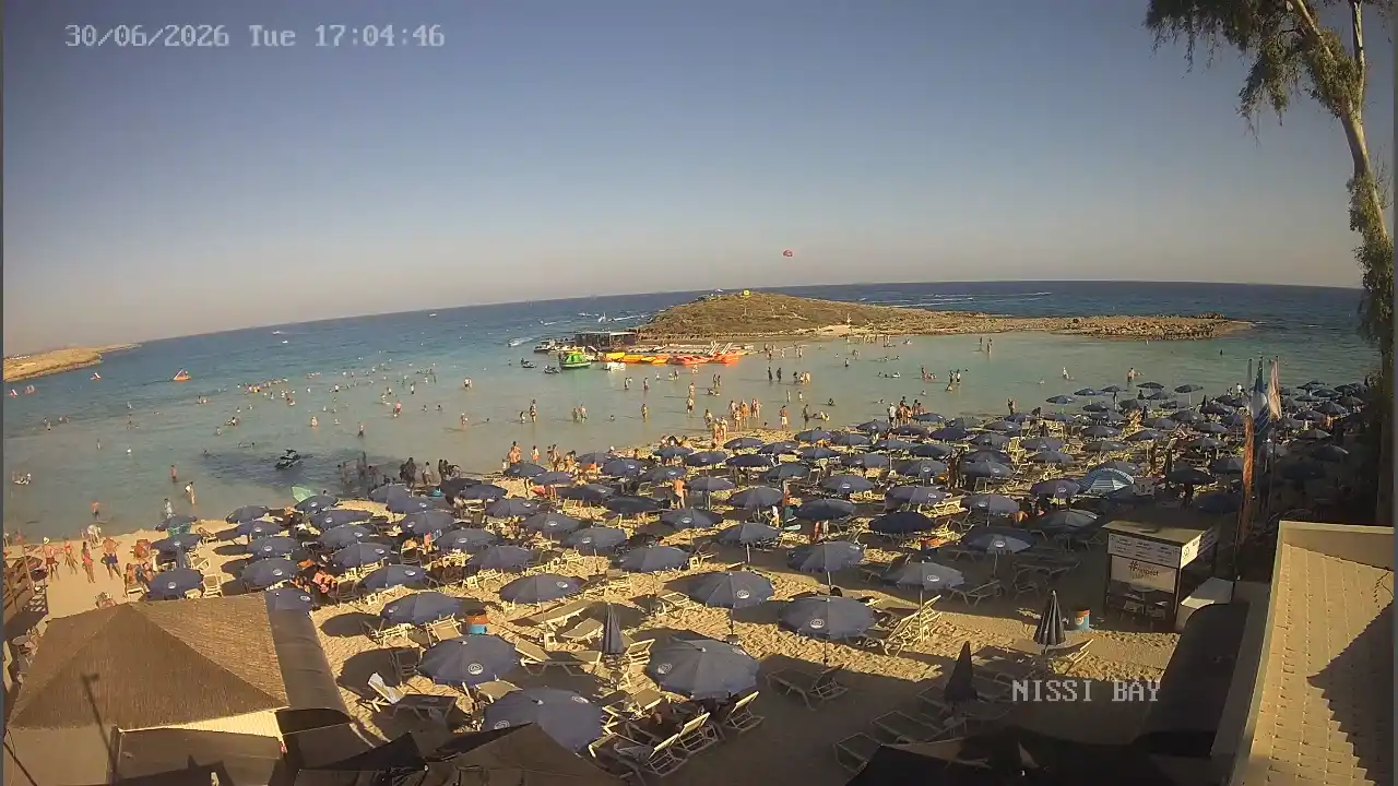 Webcam snapshot from :city — June 30, 2026 15:00