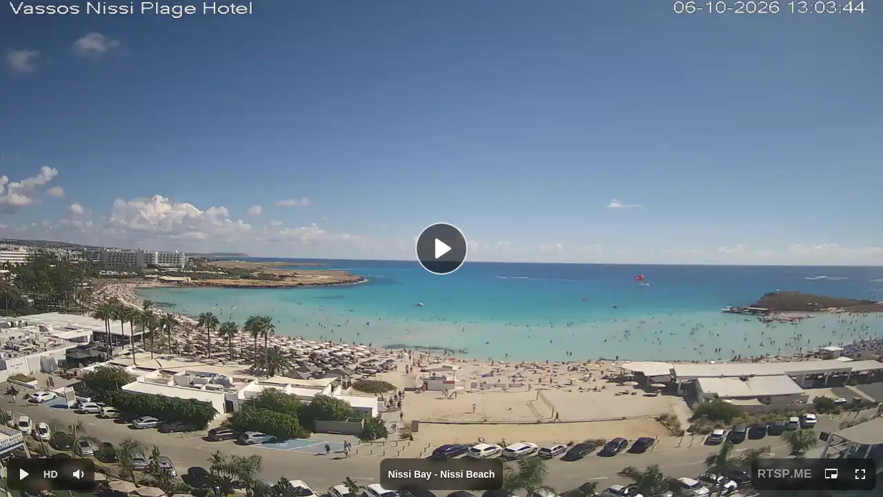 Webcam snapshot from :city — October 6, 2026 10:00