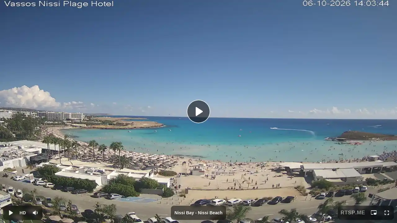Webcam snapshot from :city — October 6, 2026 11:00