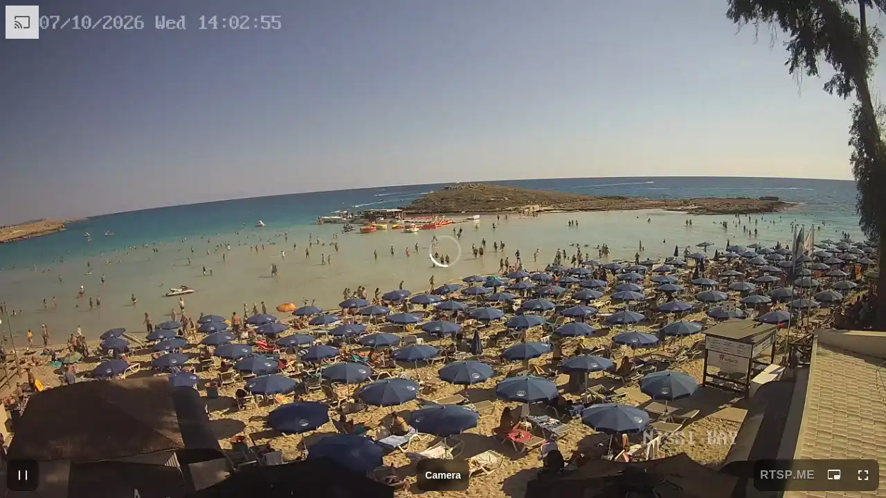 Webcam snapshot from :city — October 7, 2026 12:00