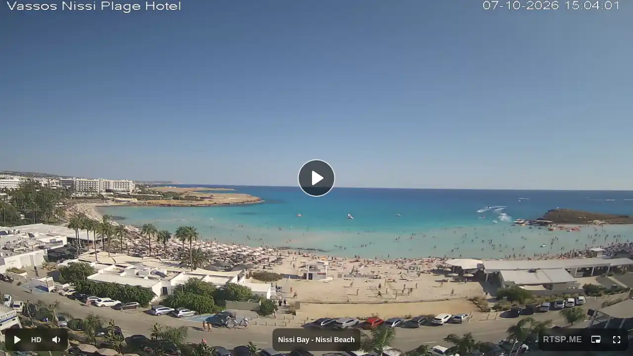 Webcam snapshot from :city — October 7, 2026 12:00