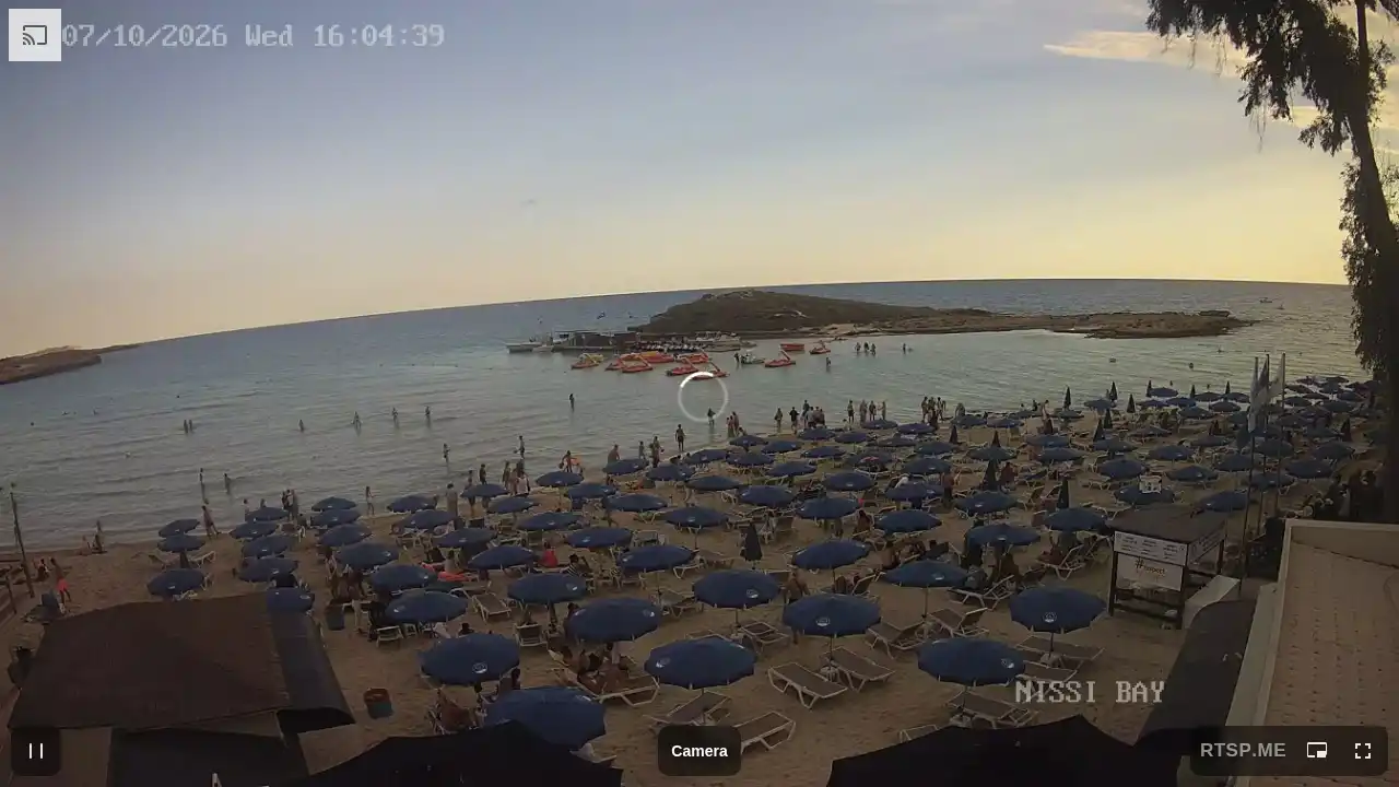 Webcam snapshot from :city — October 7, 2026 14:00