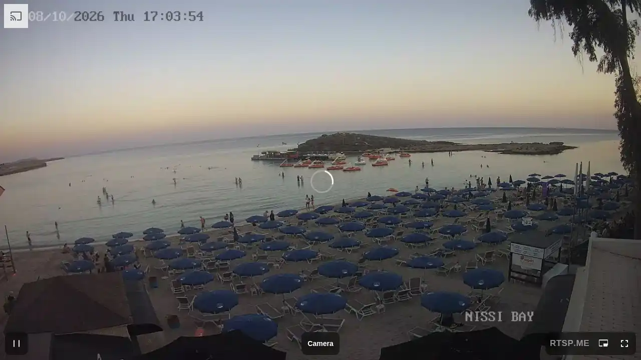Webcam snapshot from :city — October 8, 2026 15:00