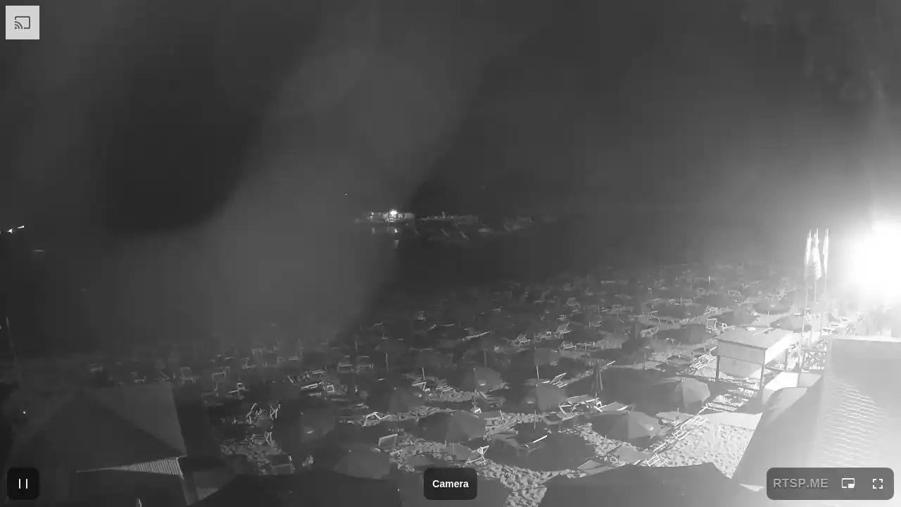 Webcam snapshot from :city — October 11, 2026 17:00