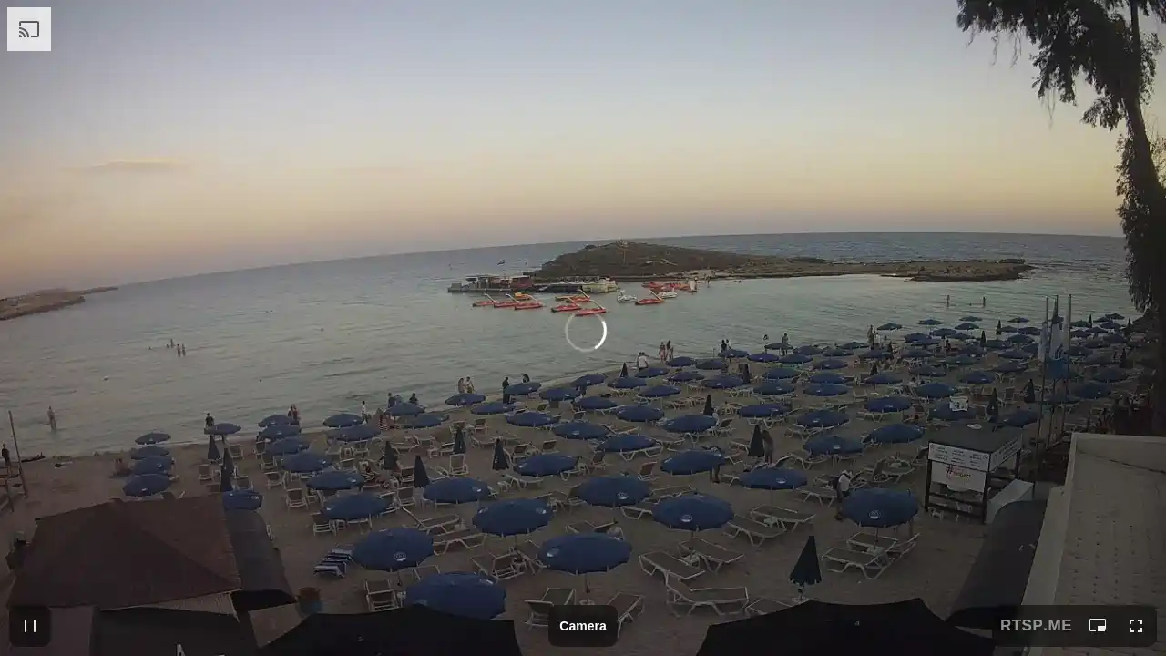 Webcam snapshot from :city — October 12, 2026 15:00