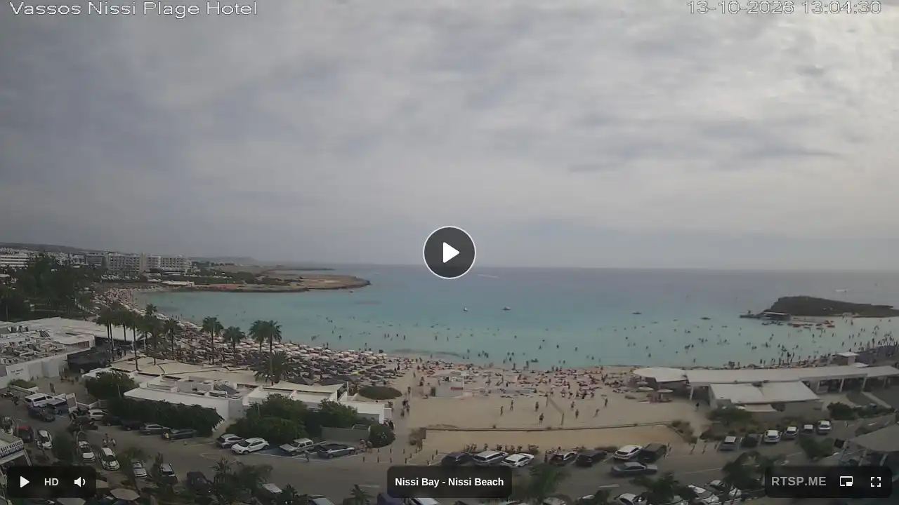 Webcam snapshot from :city — October 13, 2026 10:00