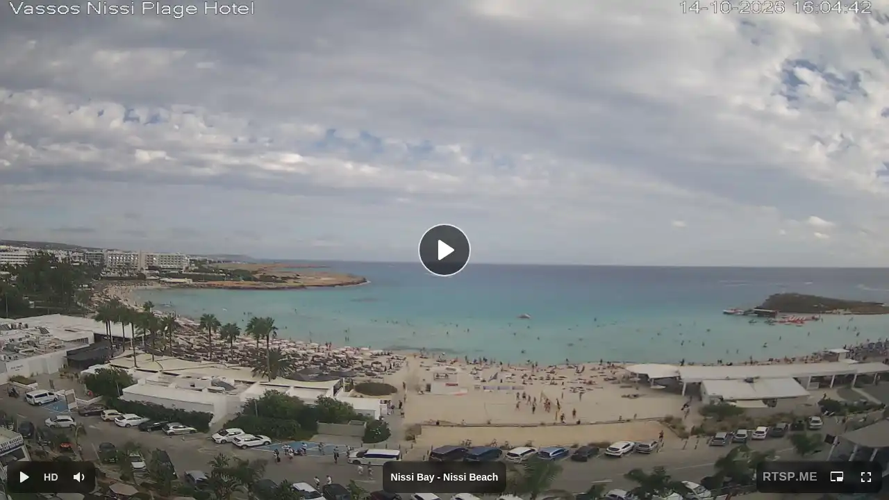 Webcam snapshot from :city — October 14, 2026 13:00