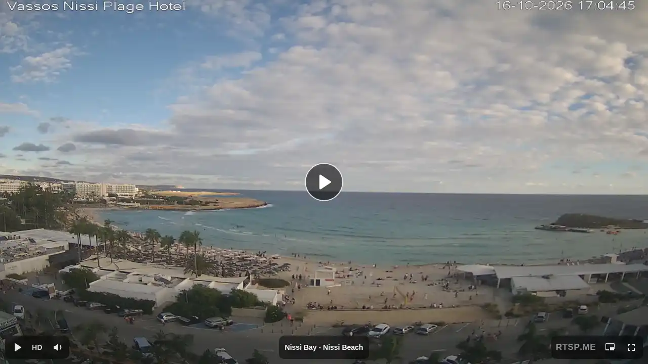 Webcam snapshot from :city — October 16, 2026 14:00